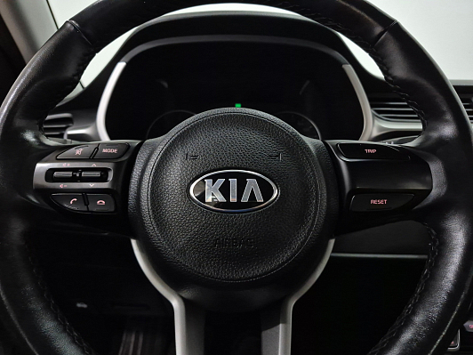 Kia Rio Luxe, 2020 года, пробег 133231 км