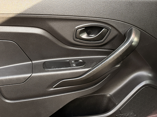 Lada (ВАЗ) XRAY Optima Air conditioner (2018), 2017 года, пробег 128280 км