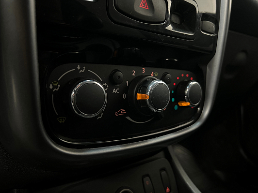 Renault Duster Privilege, 2012 года, пробег 216000 км