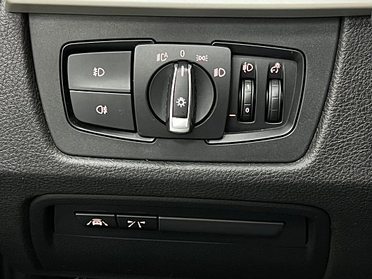 BMW 3 серии, 2019 года, пробег 189558 км