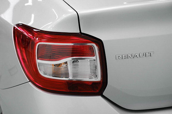 Renault Logan Life, 2019 года, пробег 74497 км