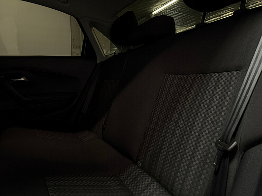 Volkswagen Polo Comfortline, 2017 года, пробег 185000 км