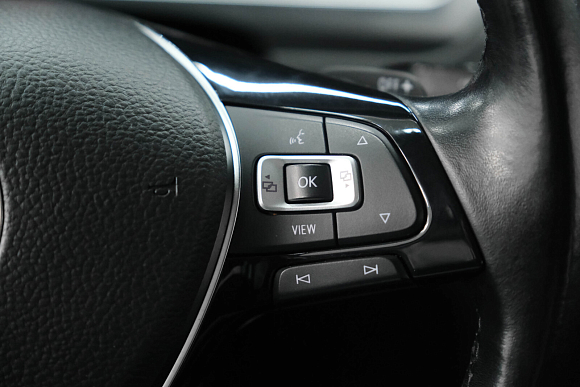 Volkswagen Tiguan Highline, 2018 года, пробег 251323 км