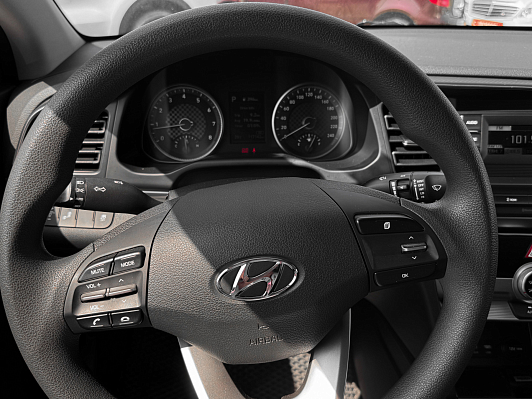 Hyundai Avante, 2019 года, пробег 117110 км
