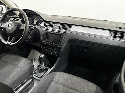 Skoda Rapid Style, 2018 года, пробег 157449 км