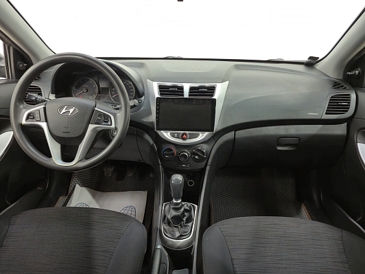 Hyundai Solaris Active, 2015 года, пробег 202968 км