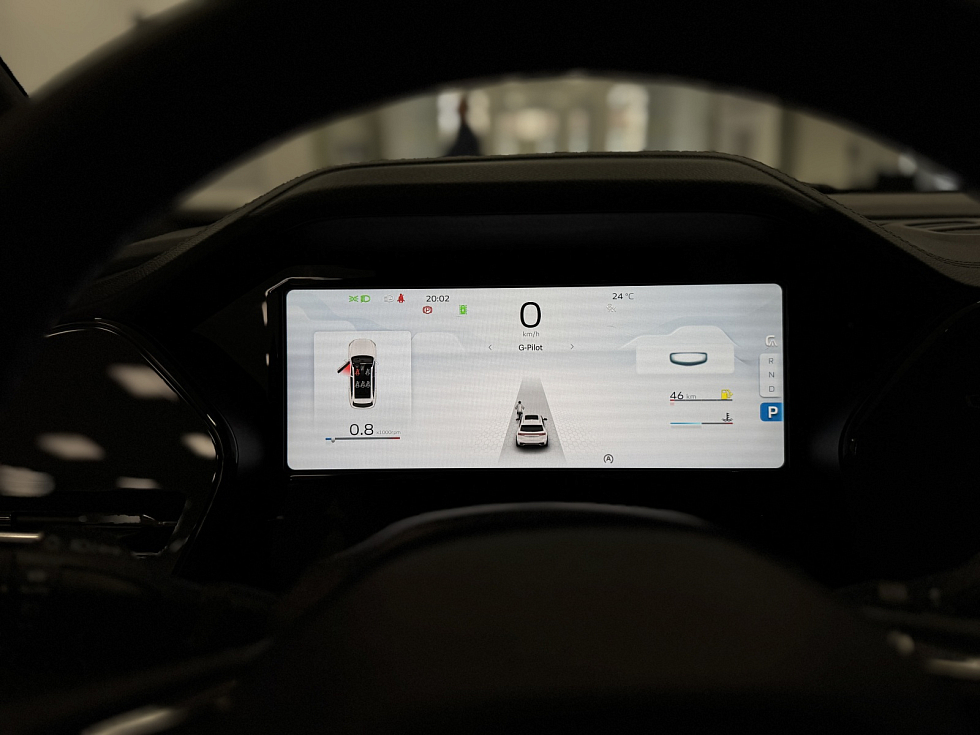 Geely Monjaro Люкс, серый