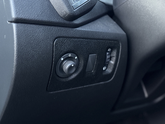 Lada (ВАЗ) XRAY Optima Air conditioner (2018), 2017 года, пробег 98307 км