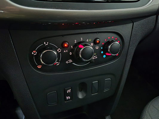 Renault Sandero Stepway Life, 2019 года, пробег 87284 км