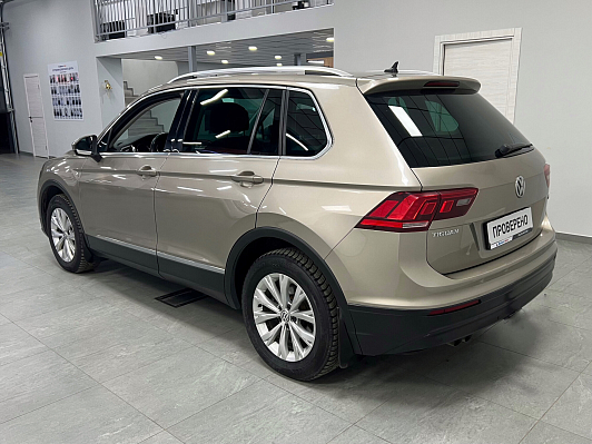 Volkswagen Tiguan, 2018 года, пробег 124000 км