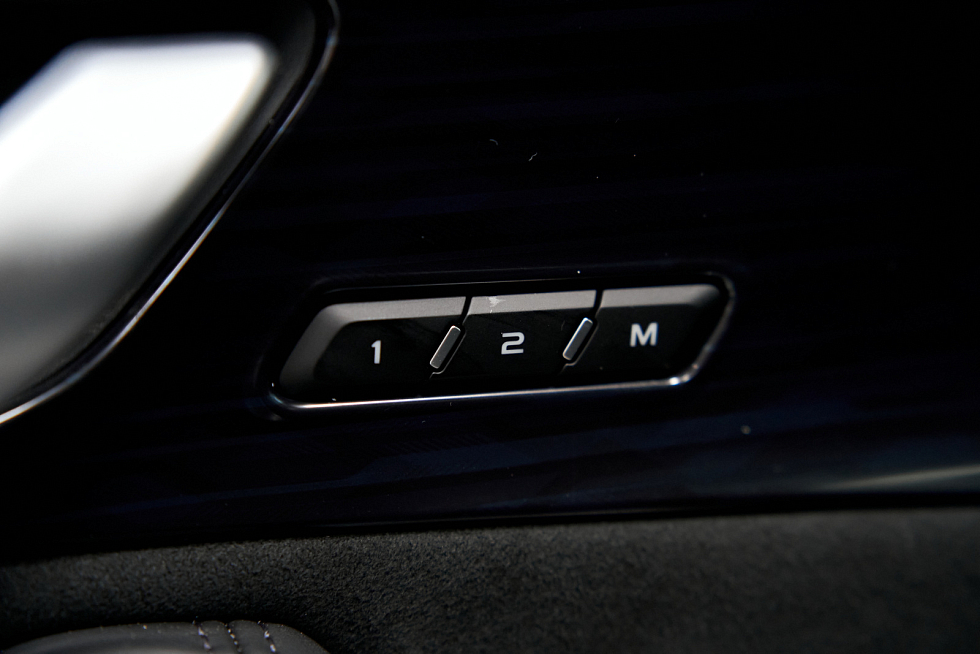 Geely Monjaro Flagship (Xingyue L), серый