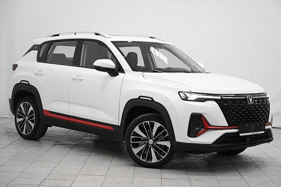 Changan CS35 Plus Комфорт, белый