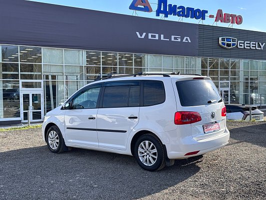 Volkswagen Touran Highline, 2012 года, пробег 258181 км