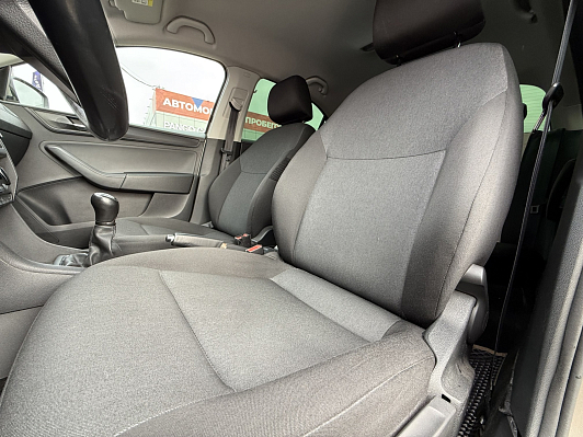 Skoda Rapid Hockey Edition Ambition, 2019 года, пробег 127900 км