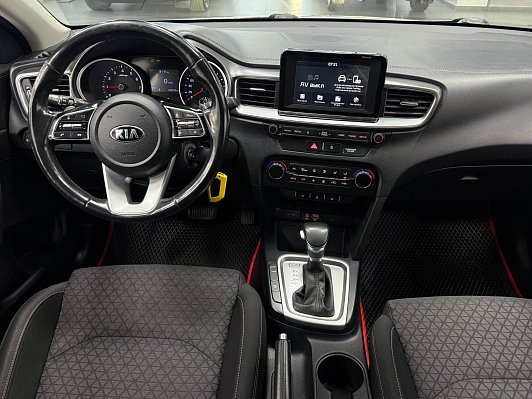 Kia Ceed Luxe, 2019 года, пробег 156054 км