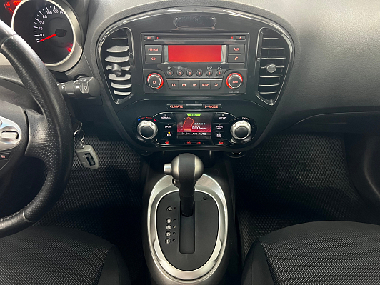 Nissan Juke SE Sport, 2011 года, пробег 170000 км
