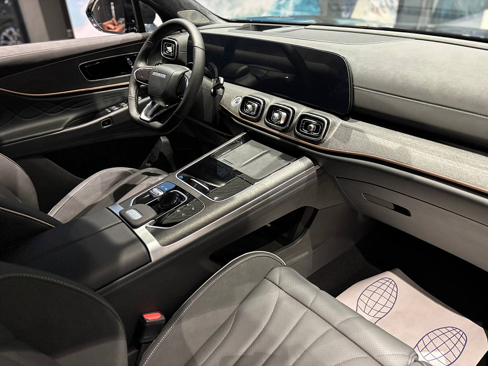 Jaecoo J8 Supreme, черный