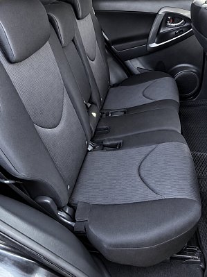 Toyota RAV4, 2010 года, пробег 248646 км