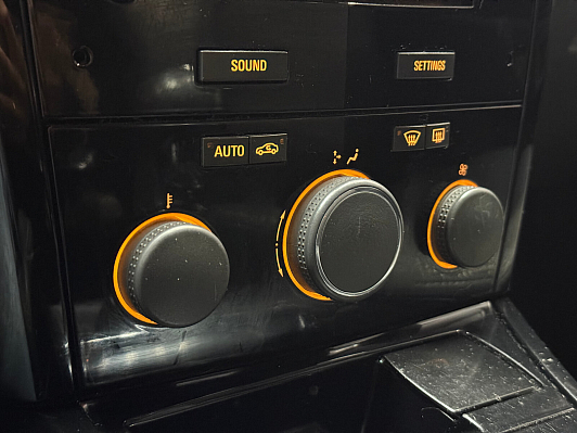 Opel Astra Cosmo, 2011 года, пробег 279000 км