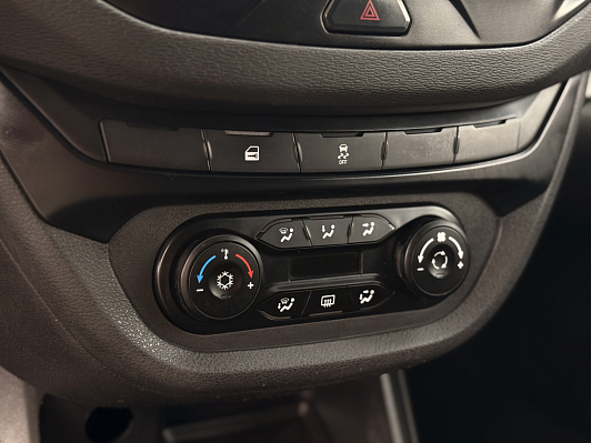 Lada (ВАЗ) Vesta Comfort, 2018 года, пробег 95000 км