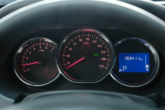 Nissan Terrano Elegance Plus, 2016 года, пробег 196000 км