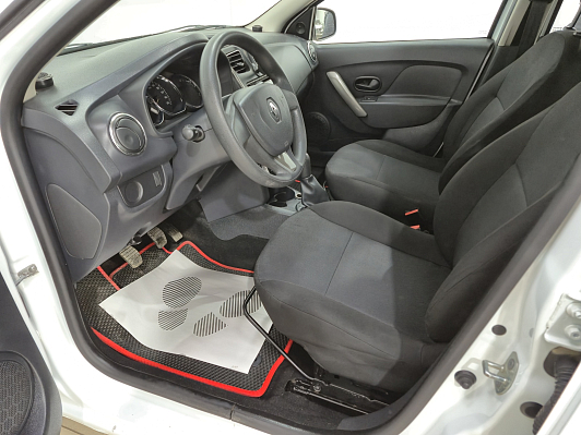 Renault Logan Confort, 2015 года, пробег 97473 км