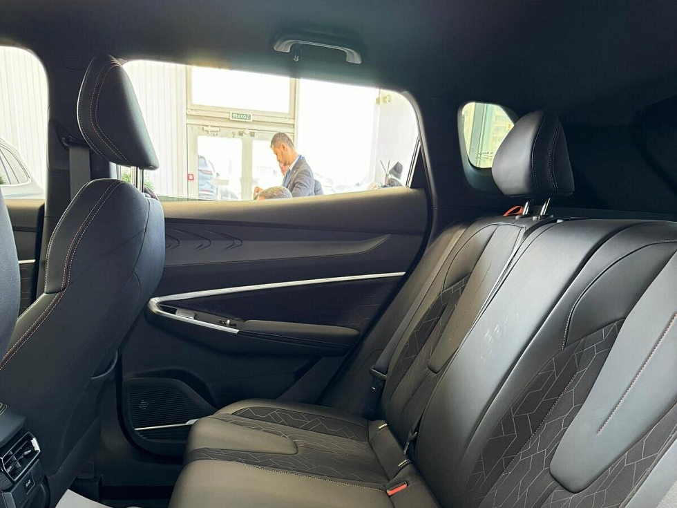 Geely Cityray Luxury, белый