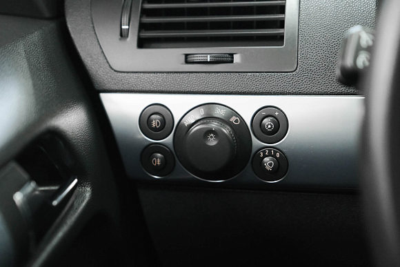 Opel Astra Cosmo, 2013 года, пробег 127000 км