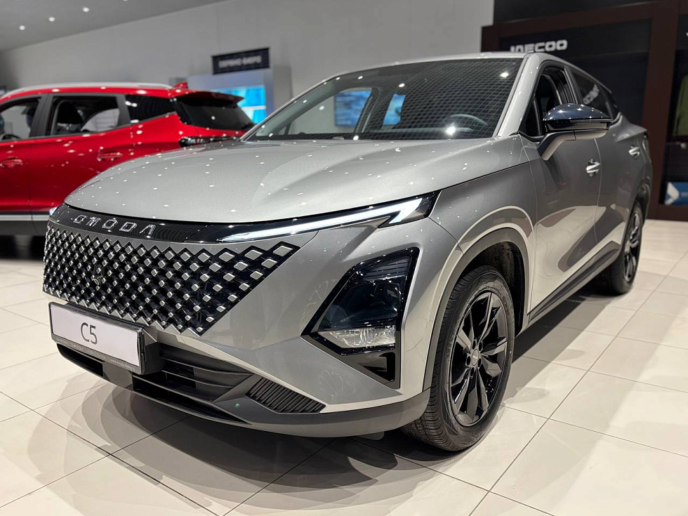 Omoda C5 Ultimate, серебряный