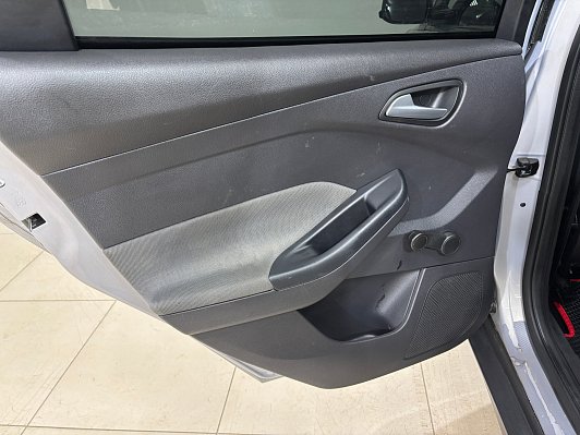 Ford Focus SYNC Edition, 2011 года, пробег 221435 км