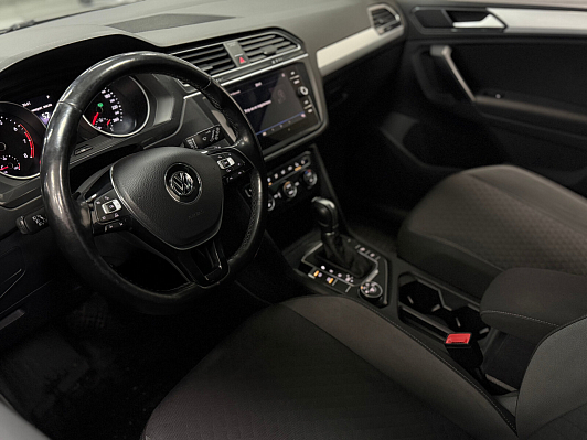 Volkswagen Tiguan, 2018 года, пробег 119000 км