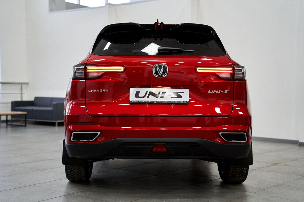 Changan UNI-S (CS55 Plus) Техно, красный