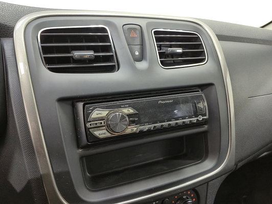 Renault Sandero Life, 2018 года, пробег 126166 км