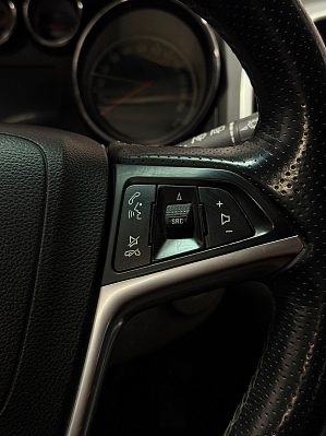 Opel Astra Sport, 2012 года, пробег 161500 км