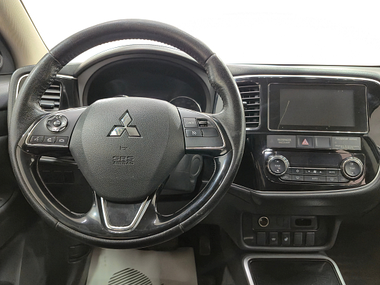 Mitsubishi Outlander Instyle, 2018 года, пробег 239865 км