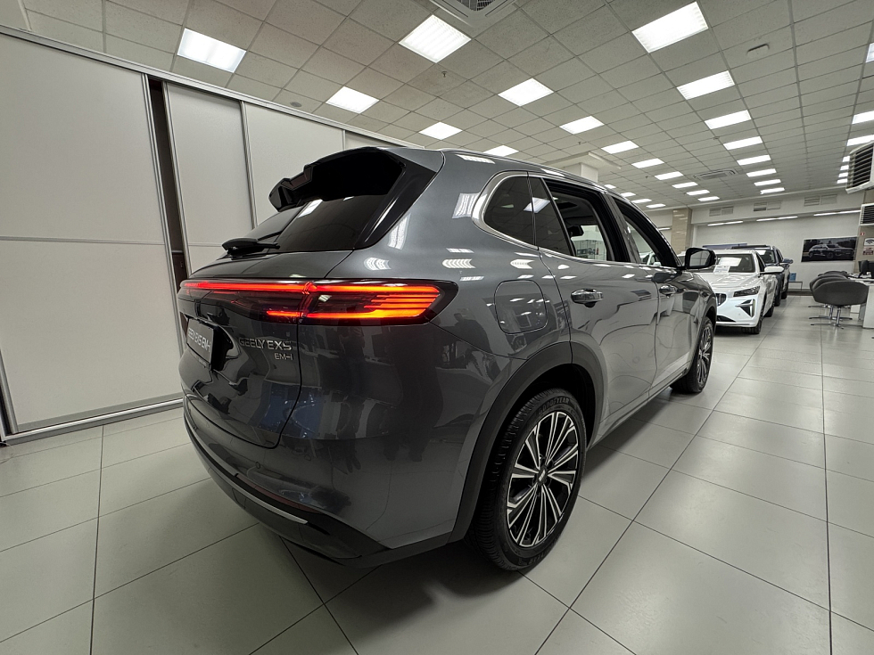 Geely EX5 EM-i Макс, серый