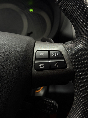 Toyota RAV4, 2011 года, пробег 180000 км