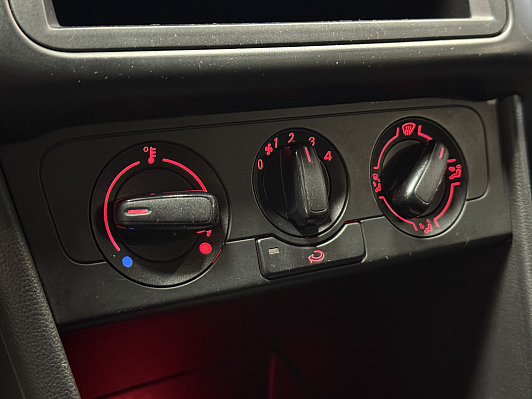 Volkswagen Polo Trendline, 2011 года, пробег 134000 км