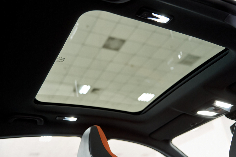 Changan UNI-V Люкс, белый