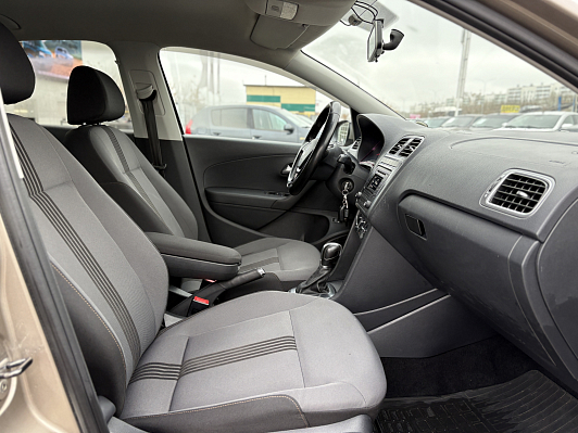 Volkswagen Polo Allstar, 2016 года, пробег 174000 км