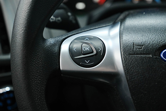 Ford Focus, 2013 года, пробег 194715 км