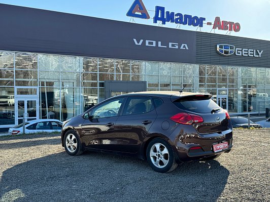 Kia Ceed Luxe, 2012 года, пробег 138800 км