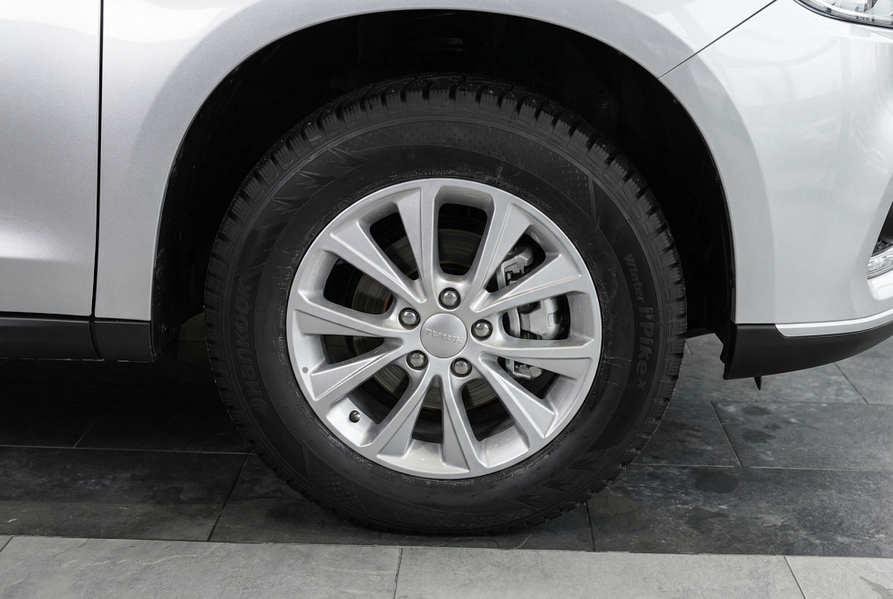 Haval M6 Оптимум, серебряный