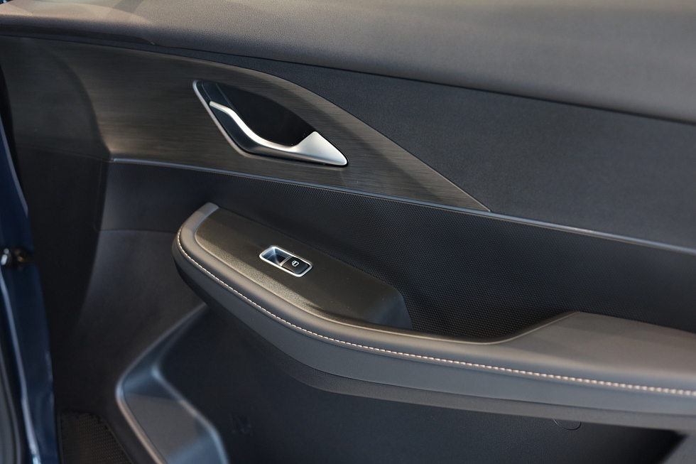 Omoda C5 Стиль (2024), черный