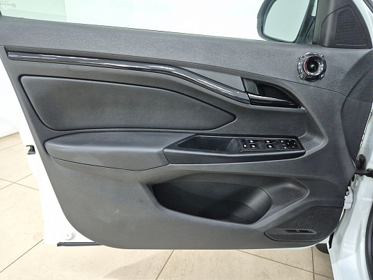 Lada (ВАЗ) Vesta Luxe EnjoY Pro, 2017 года, пробег 163763 км