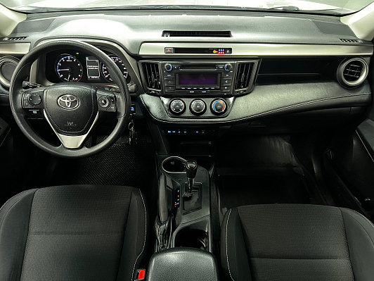 Toyota RAV4, 2017 года, пробег 165000 км