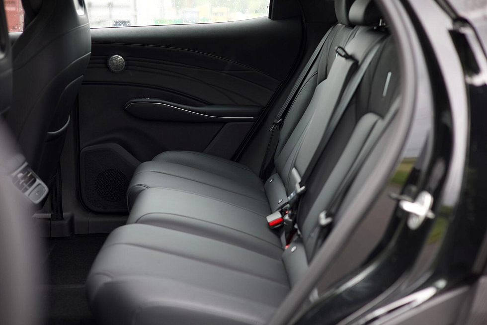 Omoda C7 Supreme, черный