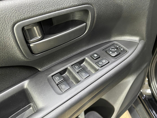 Mitsubishi Outlander Inform, 2020 года, пробег 90700 км