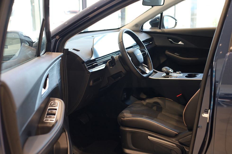 Omoda C5 Стиль, черный