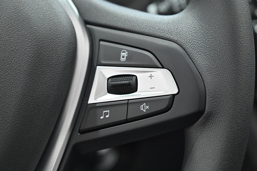 Changan Alsvin Комфорт, черный